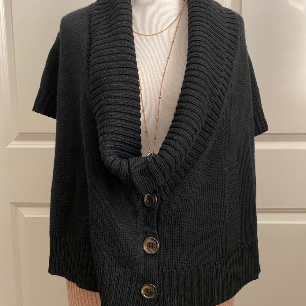 Club Monaco Short Sleeve Cardigan Sz S